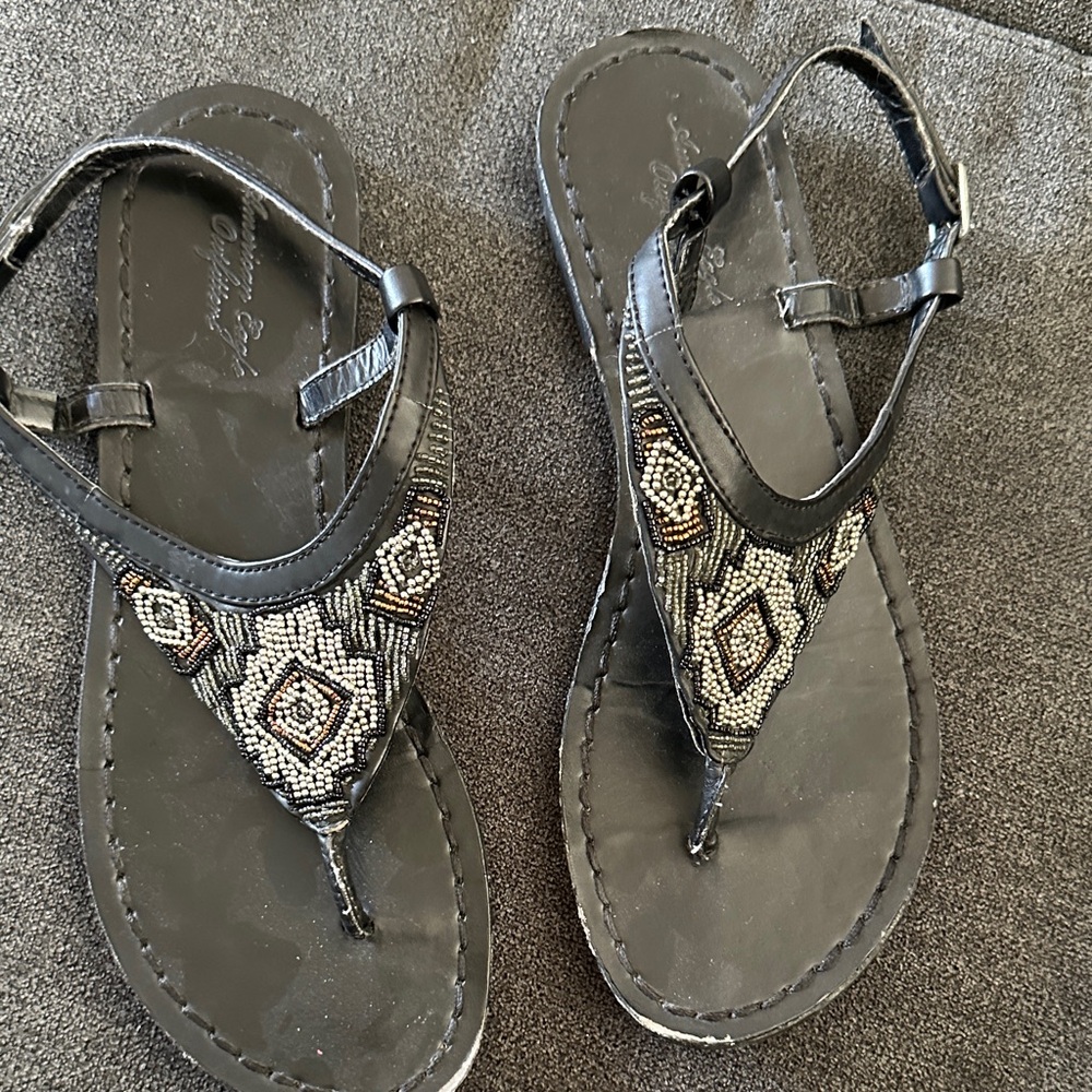 American Eagle Outfitters Black and Gray Beaded Sandals
